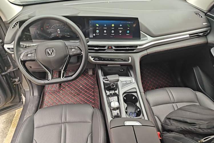 Used CHANGAN CS75 PLUS 2022 1.5T Automatic Prestige Model Center Console