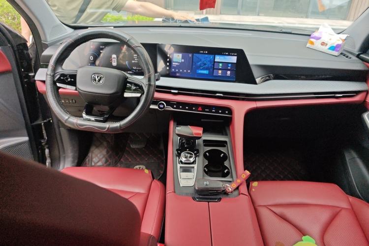 Used CHANGAN CS75 PLUS 2022 2nd Generation 1.5T Automatic Prestige Version Center Console