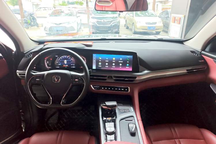 Used CHANGAN CS75 PLUS 2022 1.5T Automatic Luxury Model Center Console
