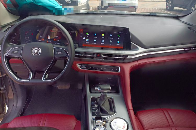 Used CHANGAN CS75 PLUS 2022 Classic Edition 1.5T Automatic Pioneer Model Center Console