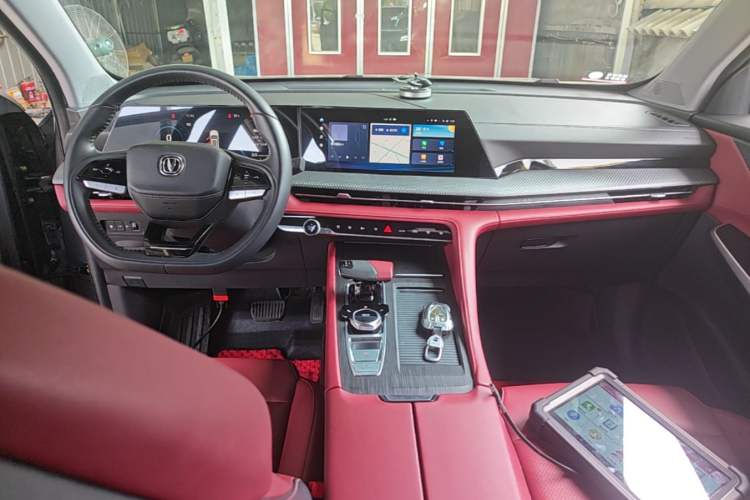 Used CHANGAN CS75 PLUS 2022 2nd Generation 1.5T Automatic Prestige Version Center Console
