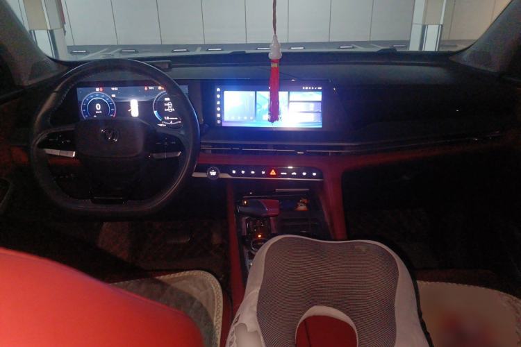 Used CHANGAN CS75 PLUS 2022 2nd Generation 1.5T Automatic Prestige Version Center Console
