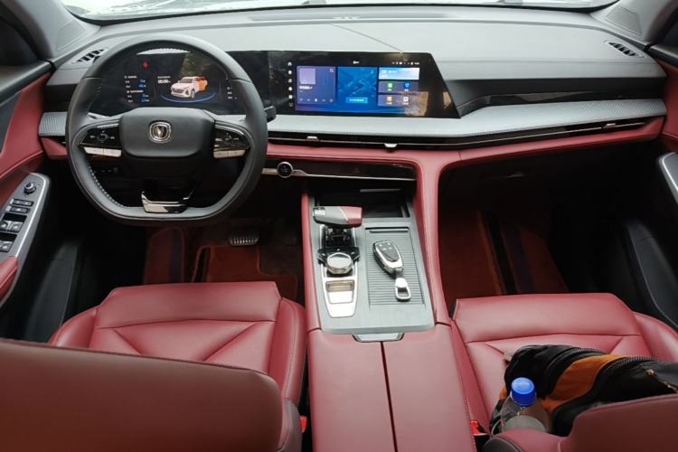 Used CHANGAN CS75 PLUS 2022 2nd Generation 1.5T Automatic Prestige Version Center Console