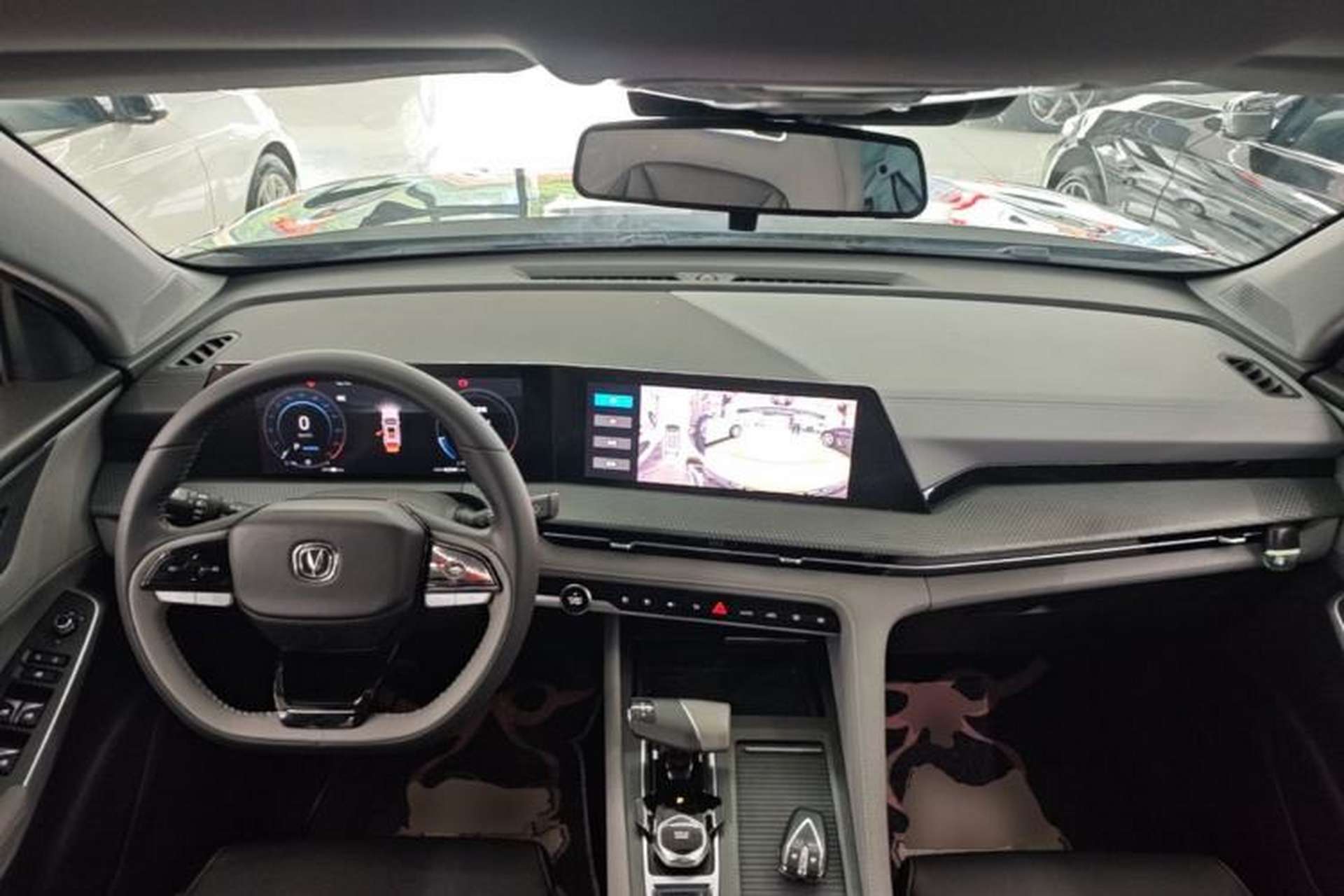 Used CHANGAN CS75 PLUS 2022 2nd Generation 1.5T Automatic Prestige Version Center Console