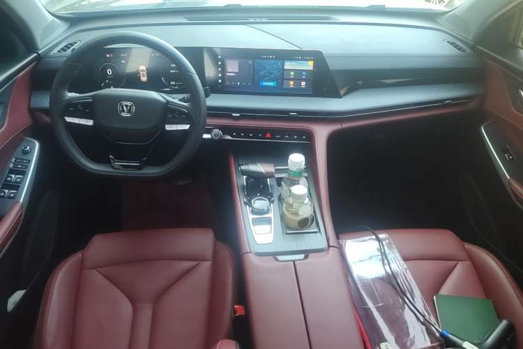Used CHANGAN CS75 PLUS 2022 2nd Generation 1.5T Automatic Prestige Version Center Console