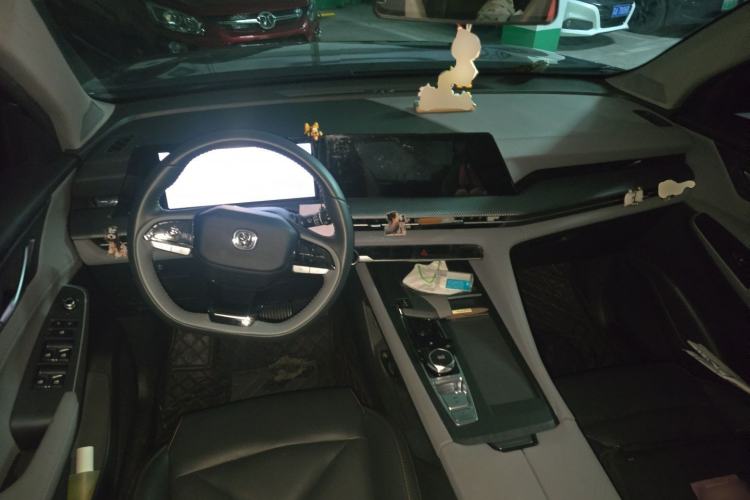 Used CHANGAN CS75 PLUS 2022 2nd Generation 1.5T Automatic Prestige Version Center Console
