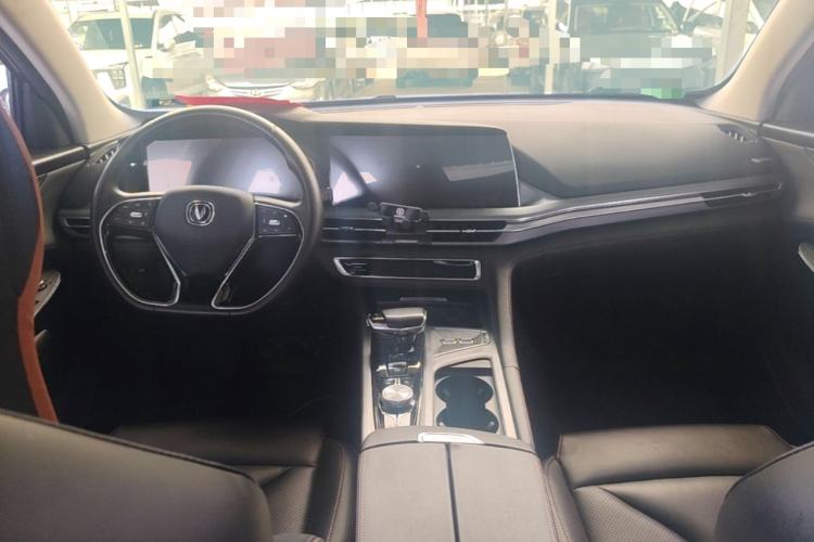 Used CHANGAN CS75 PLUS 2022 2.0T Automatic Pilot Version Center Console