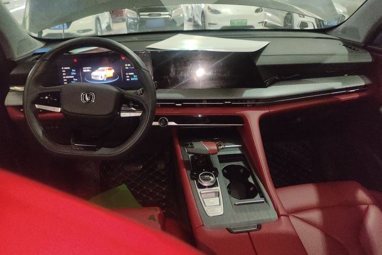 Used CHANGAN CS75 PLUS 2022 2nd Generation 1.5T Automatic Prestige Version Center Console
