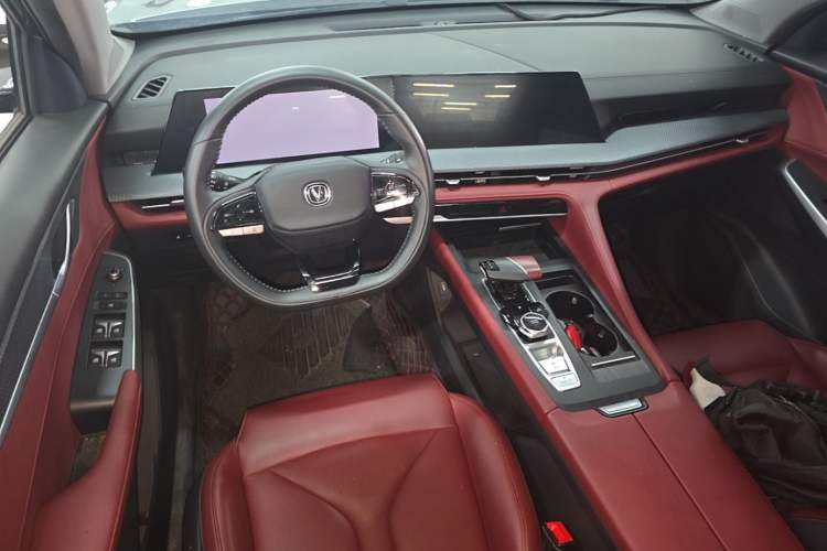 Used CHANGAN CS75 PLUS 2022 2nd Generation 1.5T Automatic Prestige Version Center Console