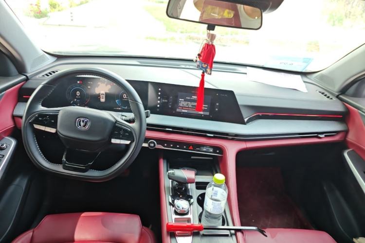 Used CHANGAN CS75 PLUS 2022 2nd Generation 1.5T Automatic Prestige Version Center Console