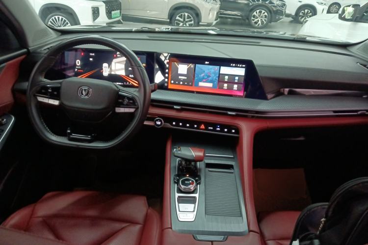 Used CHANGAN CS75 PLUS 2022 2nd Generation 1.5T Automatic Prestige Version Center Console