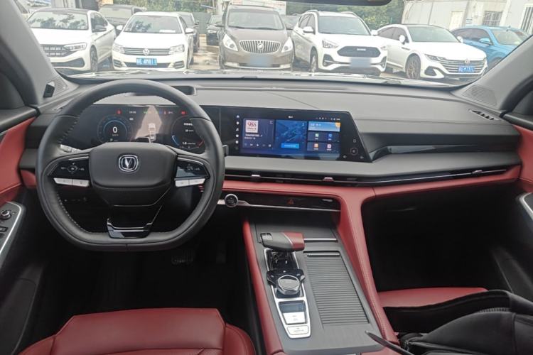 Used CHANGAN CS75 PLUS 2022 2nd Generation 2.0T Automatic Flagship Version Center Console