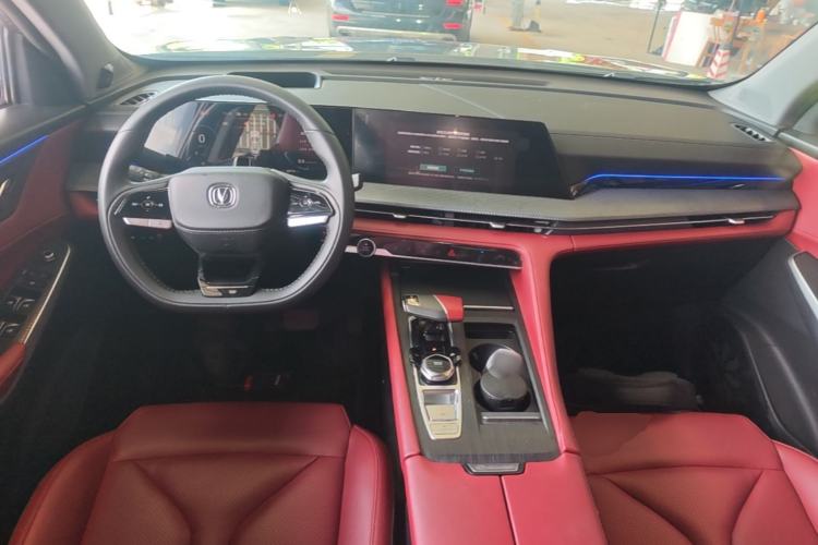 Used CHANGAN CS75 PLUS 2022 2nd Generation 1.5T Automatic Pilot Version Center Console