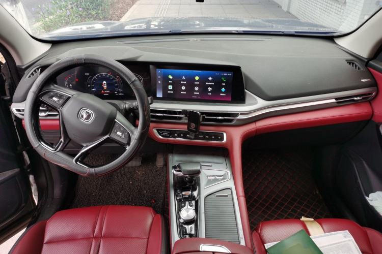 Used CHANGAN CS75 PLUS 2022 Classic Edition 1.5T Automatic Pioneer Model Center Console