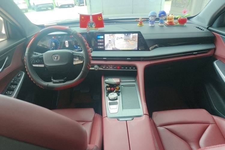 Used CHANGAN CS75 PLUS 2022 2nd Generation 1.5T Automatic Luxury Version Center Console