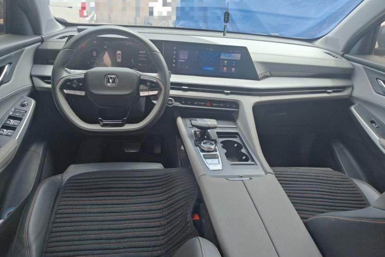 Used CHANGAN CS75 PLUS 2022 2nd Generation 1.5T Automatic Prestige Version Center Console