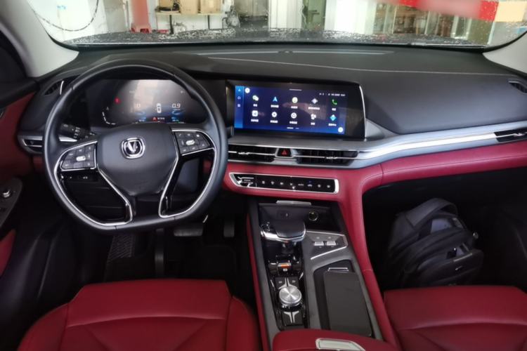 Used CHANGAN CS75 PLUS 2022 2.0T Automatic Pilot Version Center Console