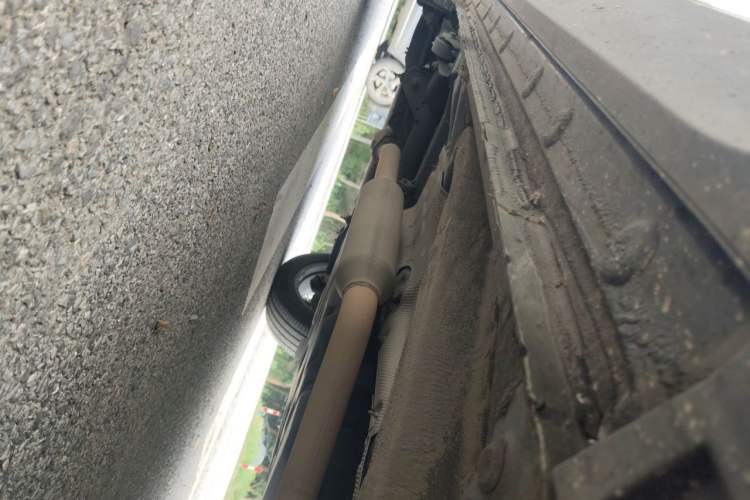 Used CHANGAN CS75 PLUS 2022 Second-Generation 2.0T Automatic Prestige Model Chassis Front Right