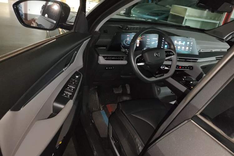 Used CHANGAN CS75 PLUS 2022 2nd Generation 1.5T Automatic Prestige Version Driver Seat