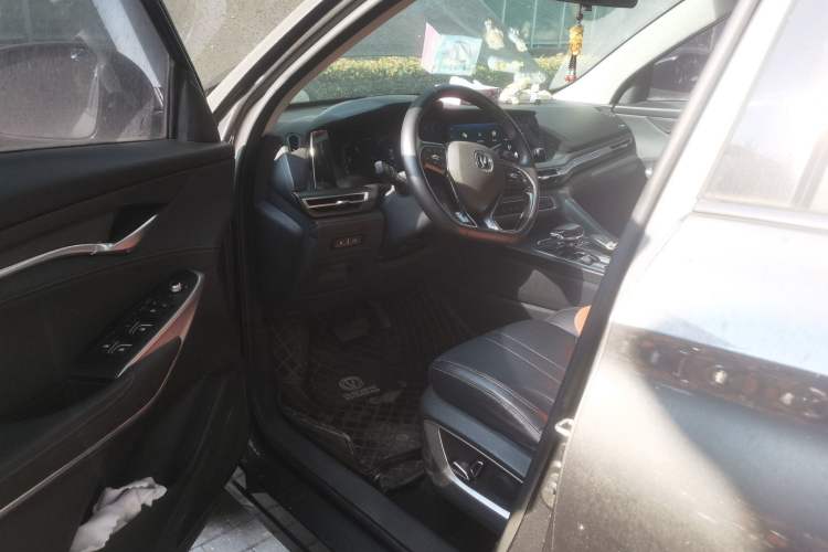 Used CHANGAN CS75 PLUS 2022 1.5T Automatic Luxury Model Driver Seat