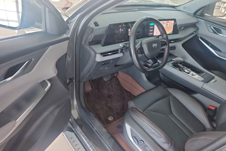 Used CHANGAN CS75 PLUS 2022 Second-Generation 2.0T Automatic Prestige Model Driver Seat