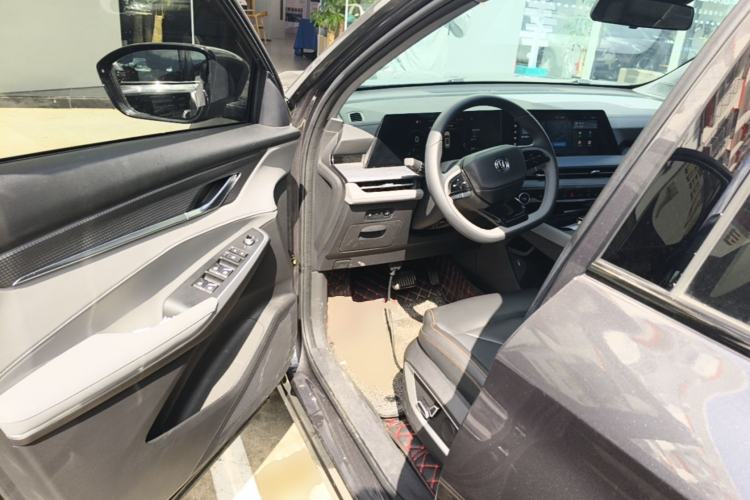 Used CHANGAN CS75 PLUS 2022 2nd Generation 1.5T Automatic Prestige Version Driver Seat
