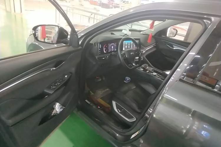 Used CHANGAN CS75 PLUS 2022 1.5T Automatic Prestige Model Driver Seat