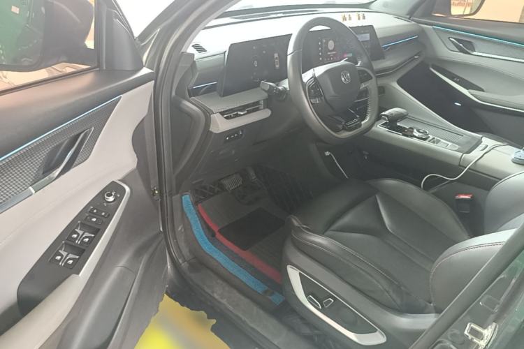 Used CHANGAN CS75 PLUS 2022 Second-Generation 2.0T Automatic Prestige Model Driver Seat