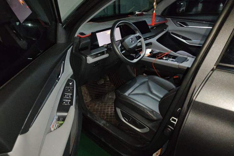 Used CHANGAN CS75 PLUS 2022 2nd Generation 1.5T Automatic Prestige Version Driver Seat