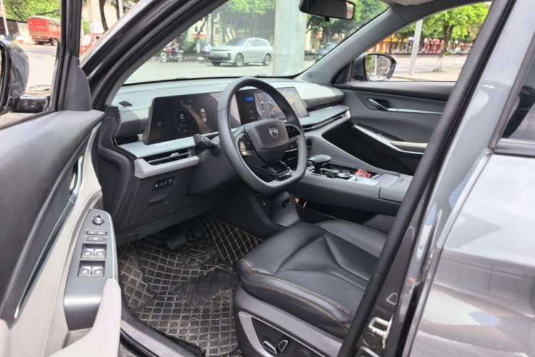 Used CHANGAN CS75 PLUS 2022 Second-Generation 2.0T Automatic Prestige Model Driver Seat