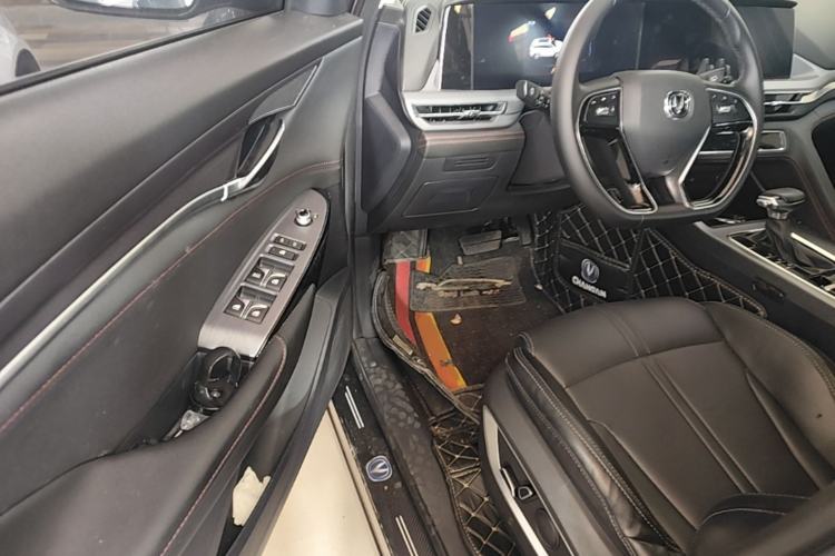 Used CHANGAN CS75 PLUS 2022 Classic Edition 1.5T Automatic Pioneer Model Driver Seat