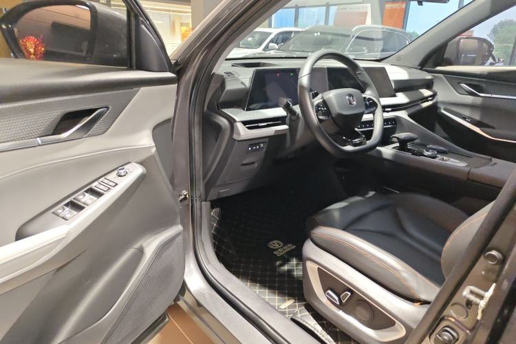 Used CHANGAN CS75 PLUS 2022 2nd Generation 1.5T Automatic Pilot Version Driver Seat