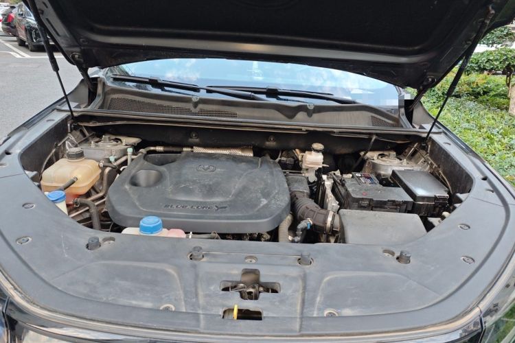 Used CHANGAN CS75 PLUS 2022 2nd Generation 1.5T Automatic Prestige Version Engine Bay