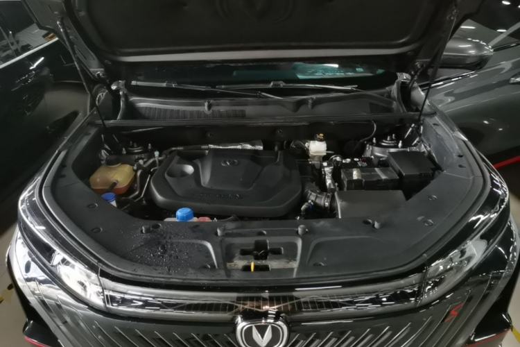 Used CHANGAN CS75 PLUS 2022 2nd Generation 1.5T Automatic Prestige Version Engine Bay