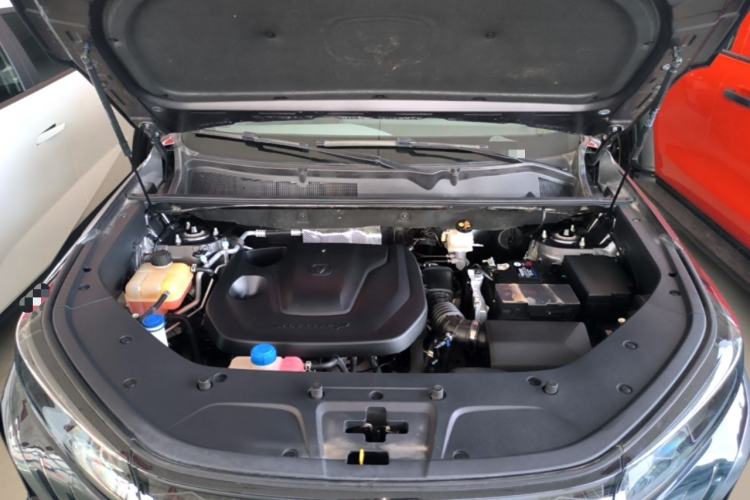 Used CHANGAN CS75 PLUS 2022 2nd Generation 1.5T Automatic Prestige Version Engine Bay