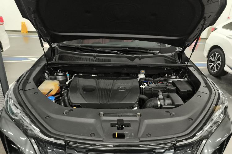 Used CHANGAN CS75 PLUS 2022 2.0T Automatic Pilot Version Engine Bay