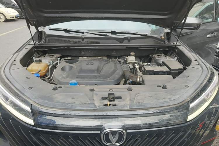 Used CHANGAN CS75 PLUS 2022 2nd Generation 1.5T Automatic Prestige Version Engine Bay