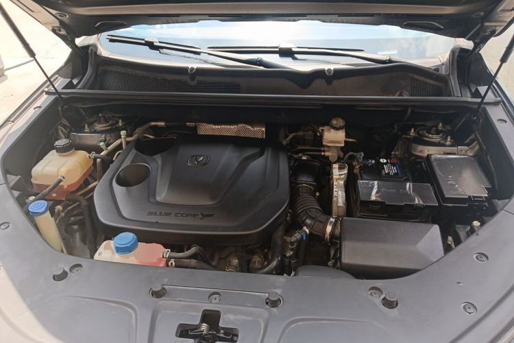 Used CHANGAN CS75 PLUS 2022 2nd Generation 1.5T Automatic Prestige Version Engine Bay