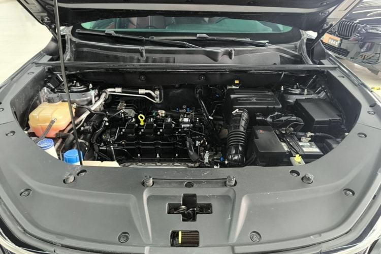 Used CHANGAN CS75 PLUS 2022 Classic Edition 1.5T Automatic Pioneer Model Engine Bay