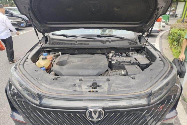 Used CHANGAN CS75 PLUS 2022 2nd Generation 2.0T Automatic Navigation Version Engine Bay