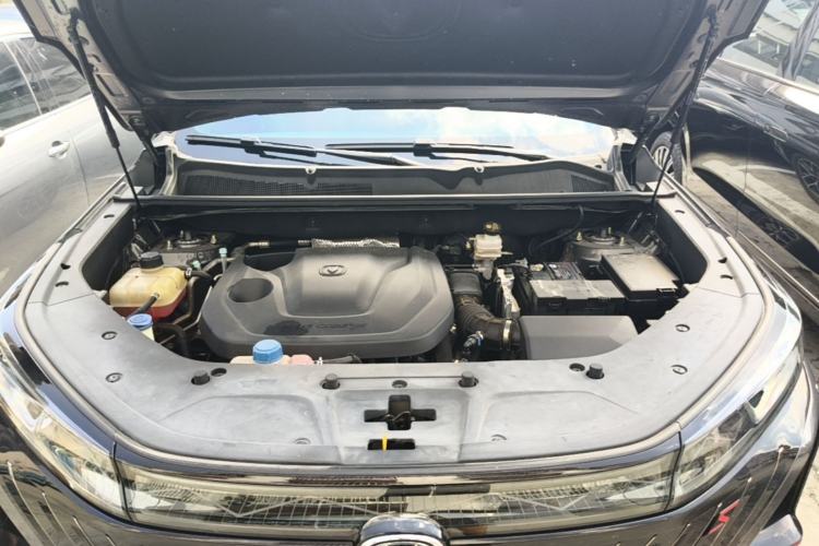 Used CHANGAN CS75 PLUS 2022 2nd Generation 1.5T Automatic Prestige Version Engine Bay