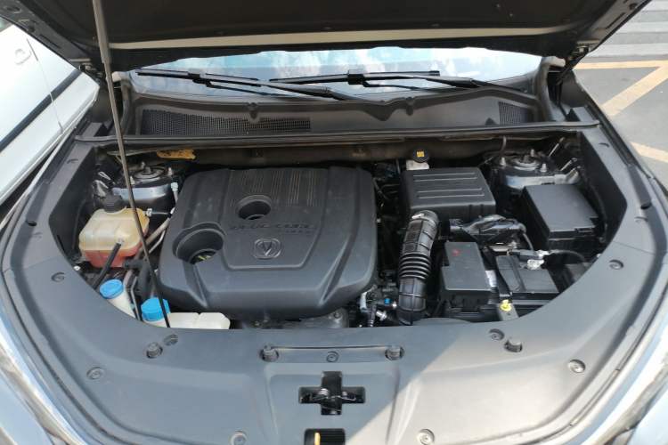 Used CHANGAN CS75 PLUS 2022 2nd Generation 1.5T Automatic Luxury Version Engine Bay