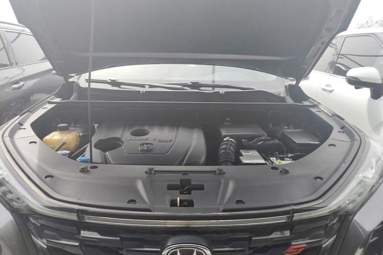 Used CHANGAN CS75 PLUS 2022 1.5T Automatic Luxury Model Engine Bay