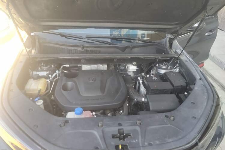 Used CHANGAN CS75 PLUS 2022 2nd Generation 1.5T Automatic Prestige Version Engine Bay