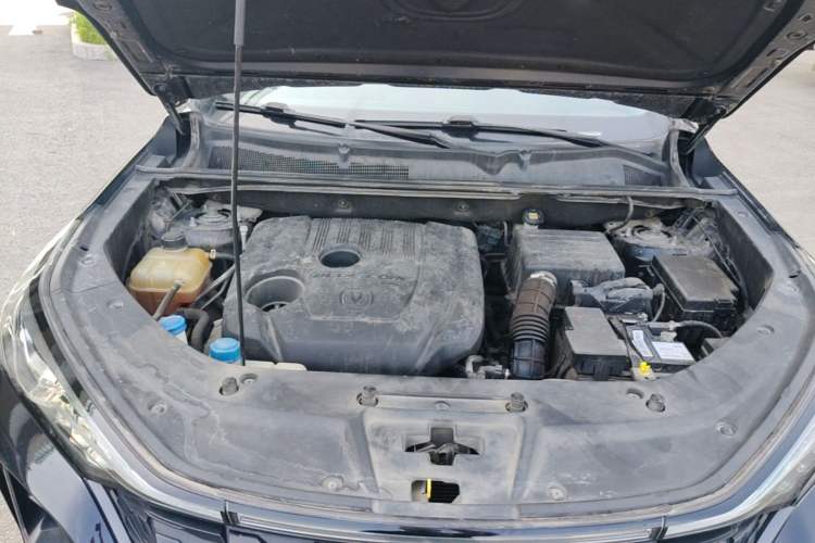 Used CHANGAN CS75 PLUS 2022 1.5T Automatic Luxury Model Engine Bay