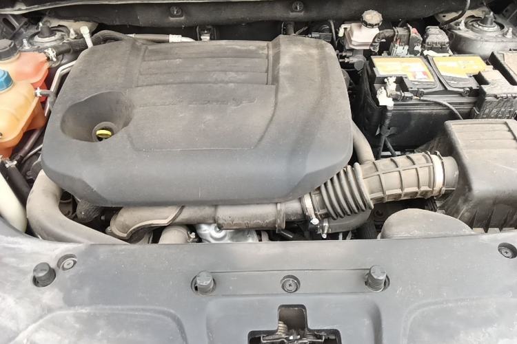 Used CHANGAN CS75 PLUS 2022 2nd Generation 2.0T Automatic Navigation Version Engine Bay