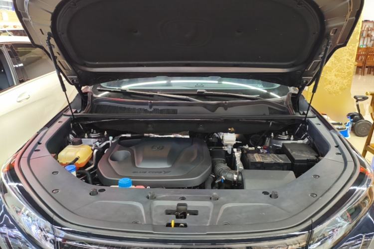 Used CHANGAN CS75 PLUS 2022 2nd Generation 1.5T Automatic Prestige Version Engine Bay