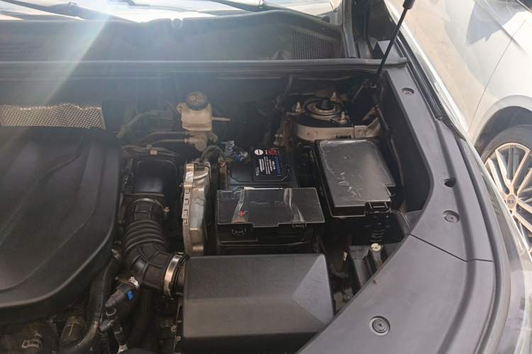 Used CHANGAN CS75 PLUS 2022 2nd Generation 1.5T Automatic Prestige Version Engine Bay Left