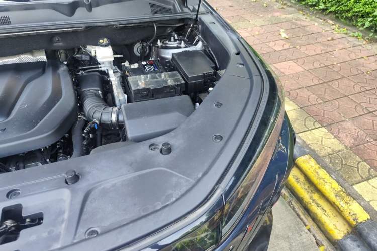 Used CHANGAN CS75 PLUS 2022 2nd Generation 1.5T Automatic Pilot Version Engine Bay Left