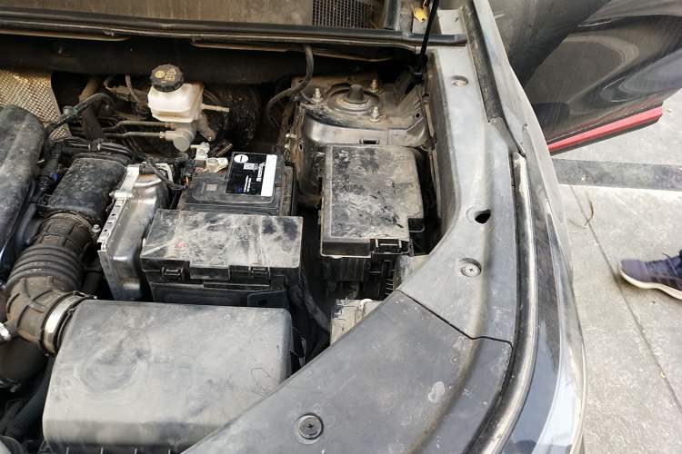 Used CHANGAN CS75 PLUS 2022 2nd Generation 1.5T Automatic Prestige Version Engine Bay Left